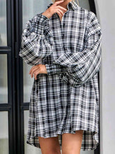 Load image into Gallery viewer, Plaid Lantern Sleeve Shirt