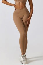 Load image into Gallery viewer, V-Waistband Sports Leggings