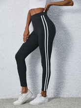 Load image into Gallery viewer, High Waist Striped Cropped Leggings