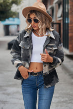 Load image into Gallery viewer, Printed Collared Neck Jacket