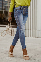 Load image into Gallery viewer, Distressed Button-Fly Jeans with Pockets
