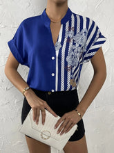 Load image into Gallery viewer, Contrast Color Buttoned Shirt
