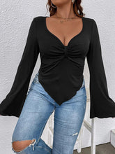 Load image into Gallery viewer, Plunge Flare Sleeve Top