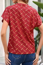 Load image into Gallery viewer, Printed Notched Short Sleeve Blouse