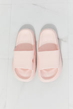 Load image into Gallery viewer, MMShoes Arms Around Me Open Toe Slide in Pink
