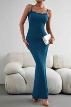 Load image into Gallery viewer, Spaghetti Strap Maxi Fishtail Dress