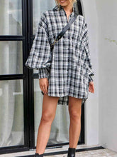Load image into Gallery viewer, Plaid Lantern Sleeve Shirt