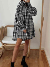 Load image into Gallery viewer, Plaid Lantern Sleeve Shirt