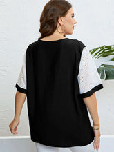 Load image into Gallery viewer, Plus Size Contrast Decorative Button Half Sleeve Top