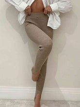 Load image into Gallery viewer, Ribbed Mid Waist Leggings