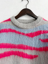 Load image into Gallery viewer, Color Block Round Neck Sweater