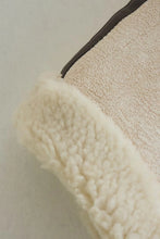 Load image into Gallery viewer, Collared Zip-Up Suede Sherpa Vest