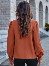 Load image into Gallery viewer, Round Neck Puff Sleeve Shirt