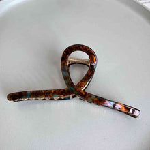 Load image into Gallery viewer, Acetate Hair Claw Clip